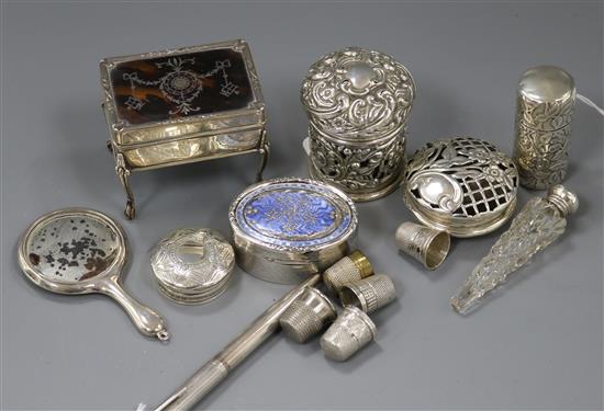 A George V silver pique and tortoiseshell trinket box, sundry decorative silver and other items